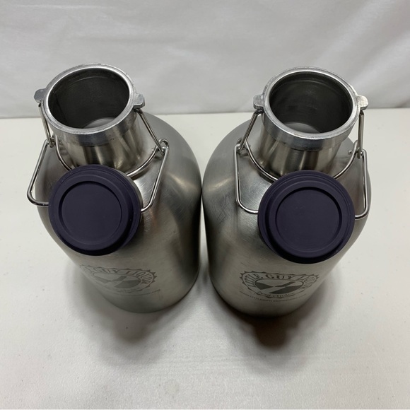 Growler - 64oz. stainless steel, swing top lid - Picture 3 of 8